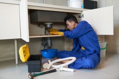 Chemical Cleaners vs. Professional Drain Cleaning: Which One Wins?